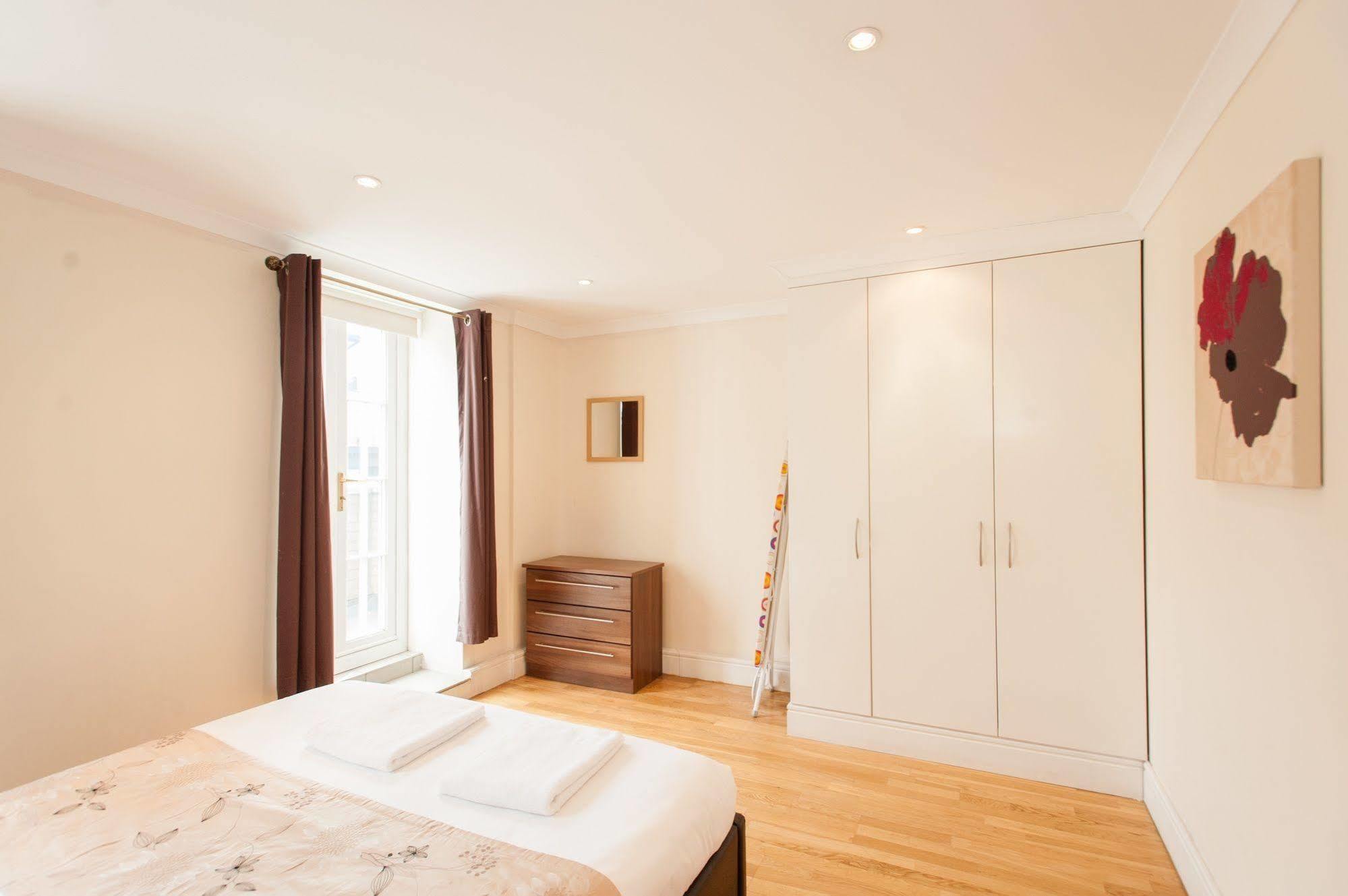 London Serviced Apartments Buitenkant foto